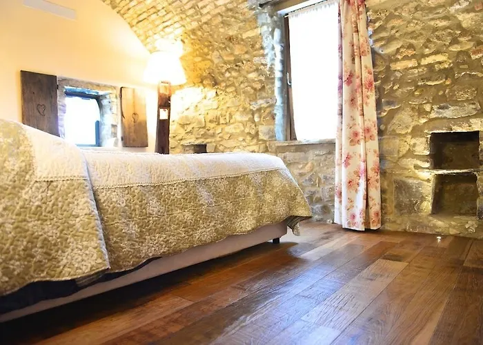 Alojamento de Turismo Rural C'era Volta *